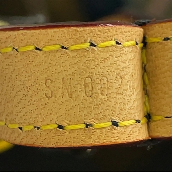 Authentic  LV Monogram Multi color Noir Dragonne Telephone Strap - Picture 11 of 13